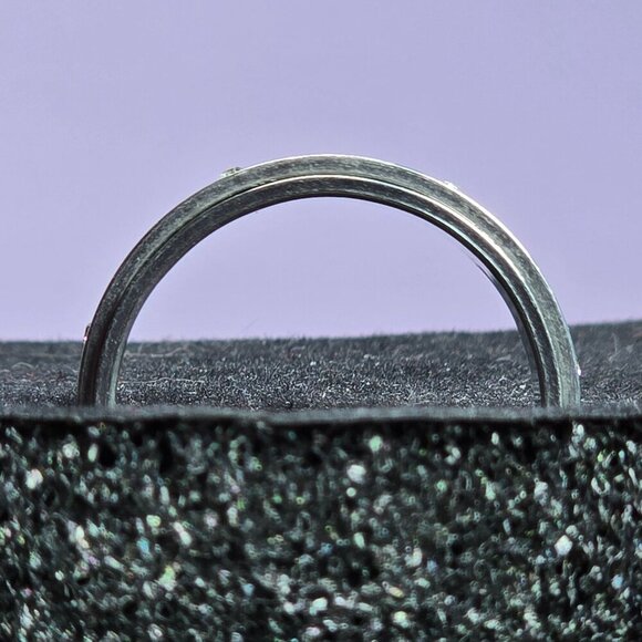 Stainless Steel Spinner Ring With Crystal Accents Size‎ 10 (NWOT) - Picture 4 of 5